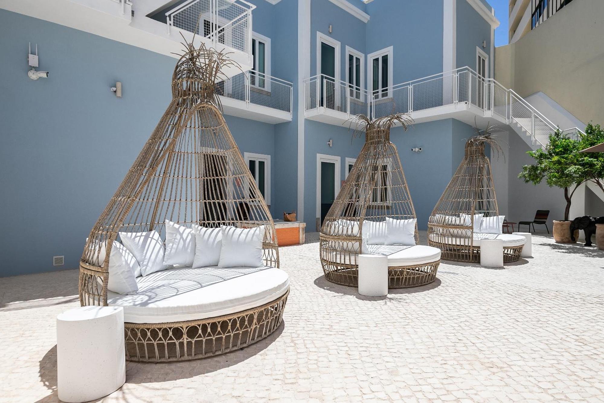 Dona Simone Boutique Suites & Studios - By @ Rita'S Place FAO Dış mekan fotoğraf
