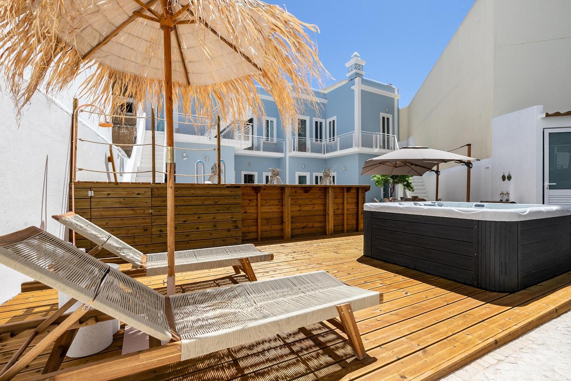 Dona Simone Boutique Suites & Studios - By @ Rita'S Place FAO Dış mekan fotoğraf