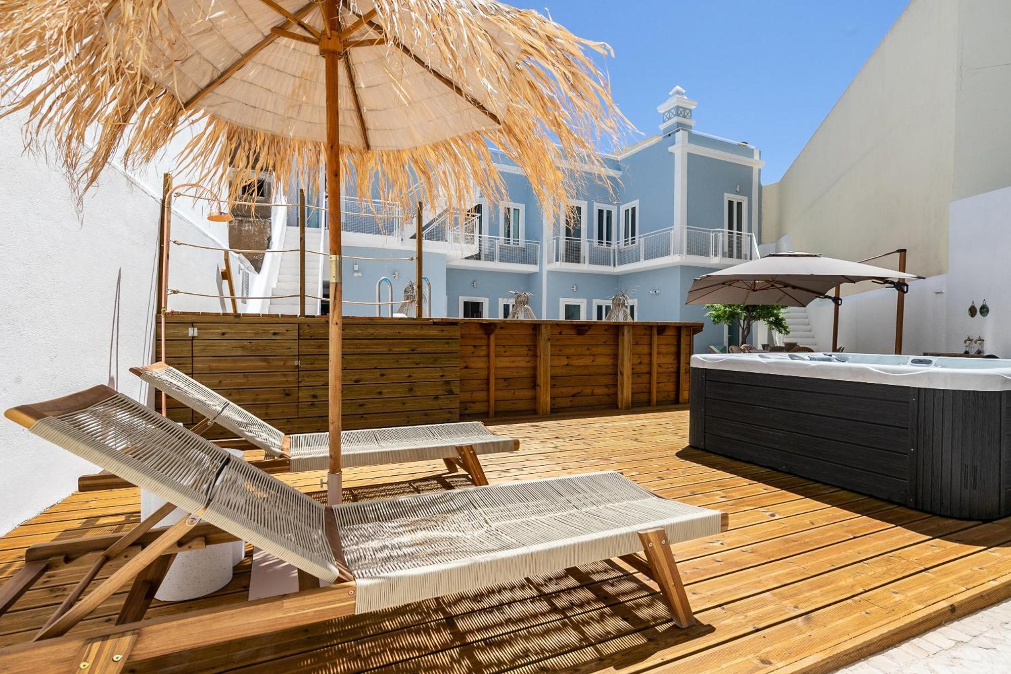 Dona Simone Boutique Suites & Studios - By @ Rita'S Place FAO Dış mekan fotoğraf